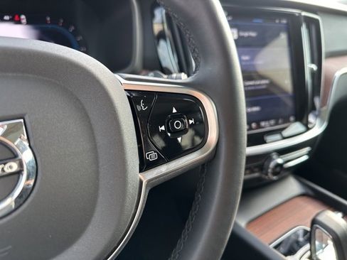 Certified 2025 Volvo V60 B5 Cross Country Plus image 25