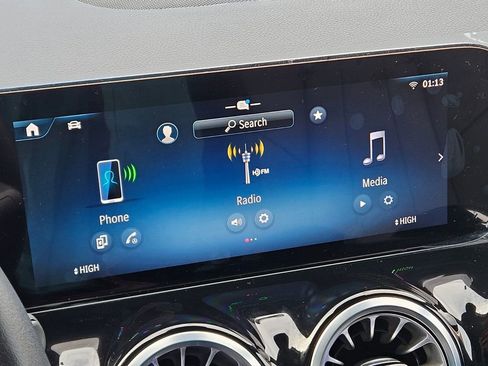 Certified 2025 Mercedes-Benz GLA 250 4MATIC image 17