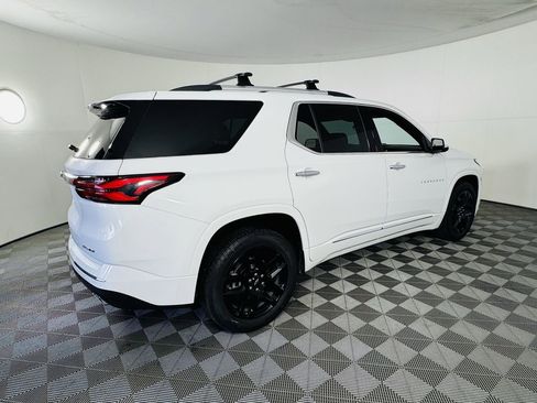 Used 2023 Chevrolet Traverse Premier FWD image 35