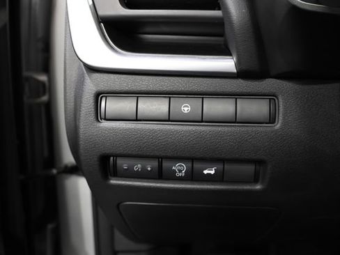 Certified 2024 Nissan Rogue SV AWD/4WD image 16