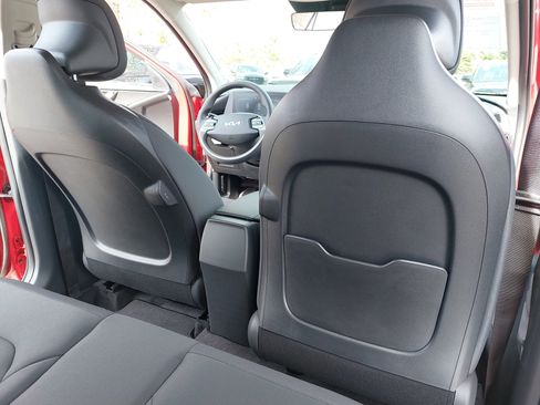 New 2026 Kia Niro LX image 11