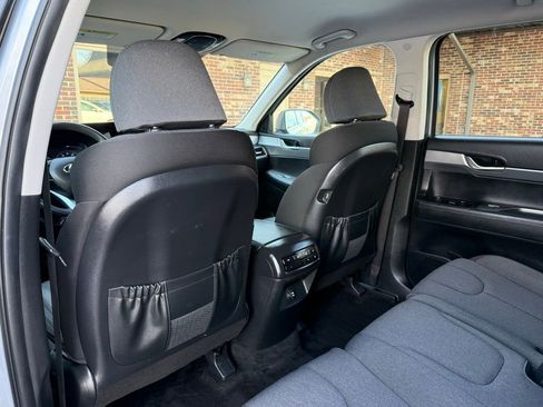 Used 2020 Hyundai Palisade SE AWD/4WD image 16