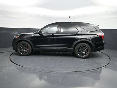 Used 2025 Ford Explorer ST-Line w/ ST-Line Street Pack AWD/4WD image 5