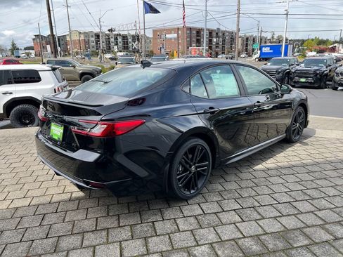New 2026 Toyota Camry Hybrid image 5