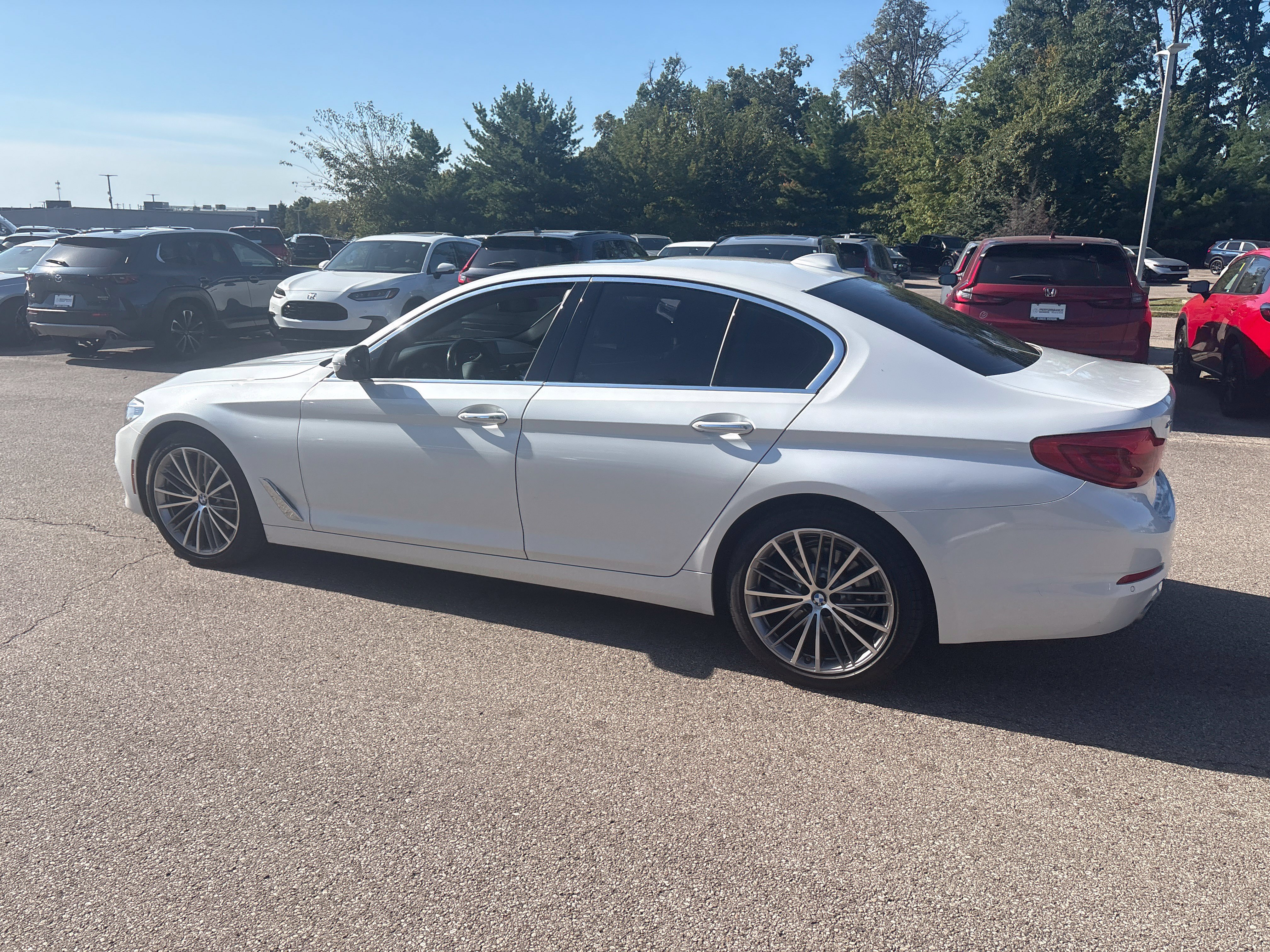 Used 2018 BMW 530i xDrive AWD/4WD image 13