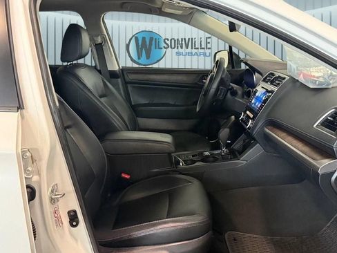 Used 2019 Subaru Outback 3.6R Limited w/ Popular Package #2 AWD/4WD image 6