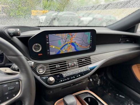 Certified 2021 Lexus LS 500 AWD w/ Accessory Package (Z2) image 26