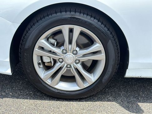 Used 2019 Hyundai Sonata Limited image 12