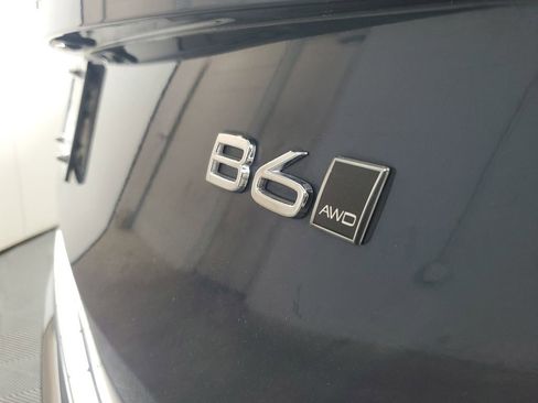 Certified 2023 Volvo XC90 B6 Ultimate w/ Protection Package Premier image 9