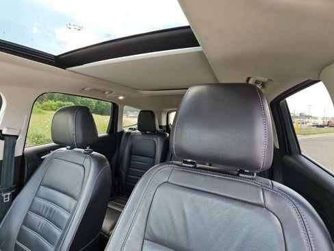 Used 2017 Ford Escape Titanium AWD/4WD image 17