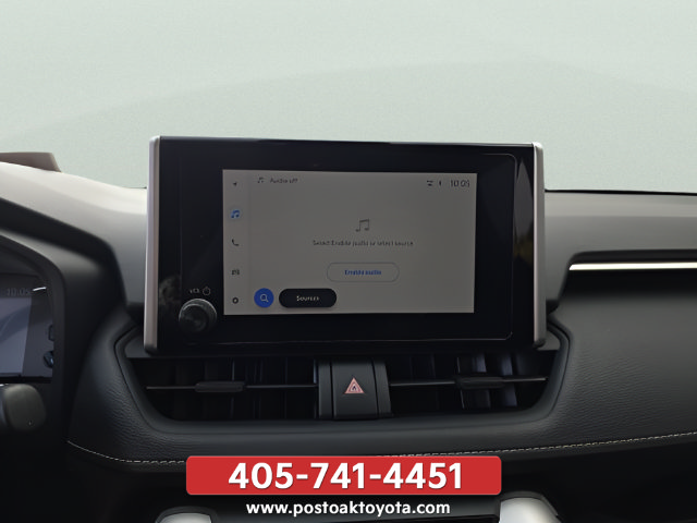 Used 2025 Toyota RAV4 LE AWD/4WD image 20