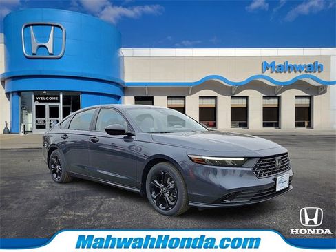 New 2025 Honda Accord SE image 2