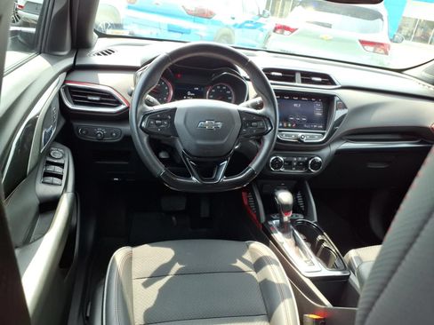Used 2021 Chevrolet TrailBlazer RS w/ Technology Package AWD/4WD image 6