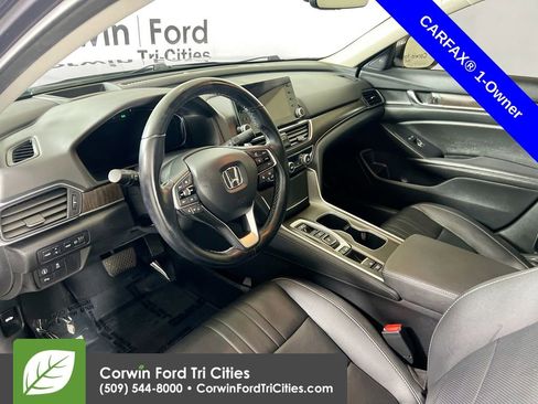 Used 2021 Honda Accord Touring image 3