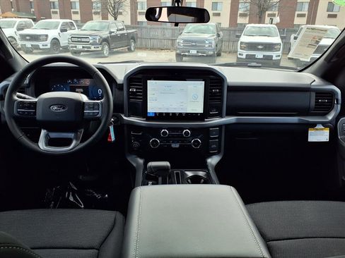 New 2026 Ford F150 XLT w/ XLT Black Appearance Package image 7