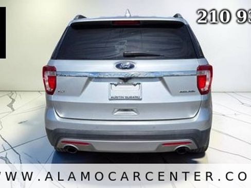 Used 2016 Ford Explorer XLT w/ Equipment Group 202A FWD image 4