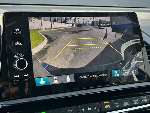 New 2026 Honda Odyssey Touring image 25