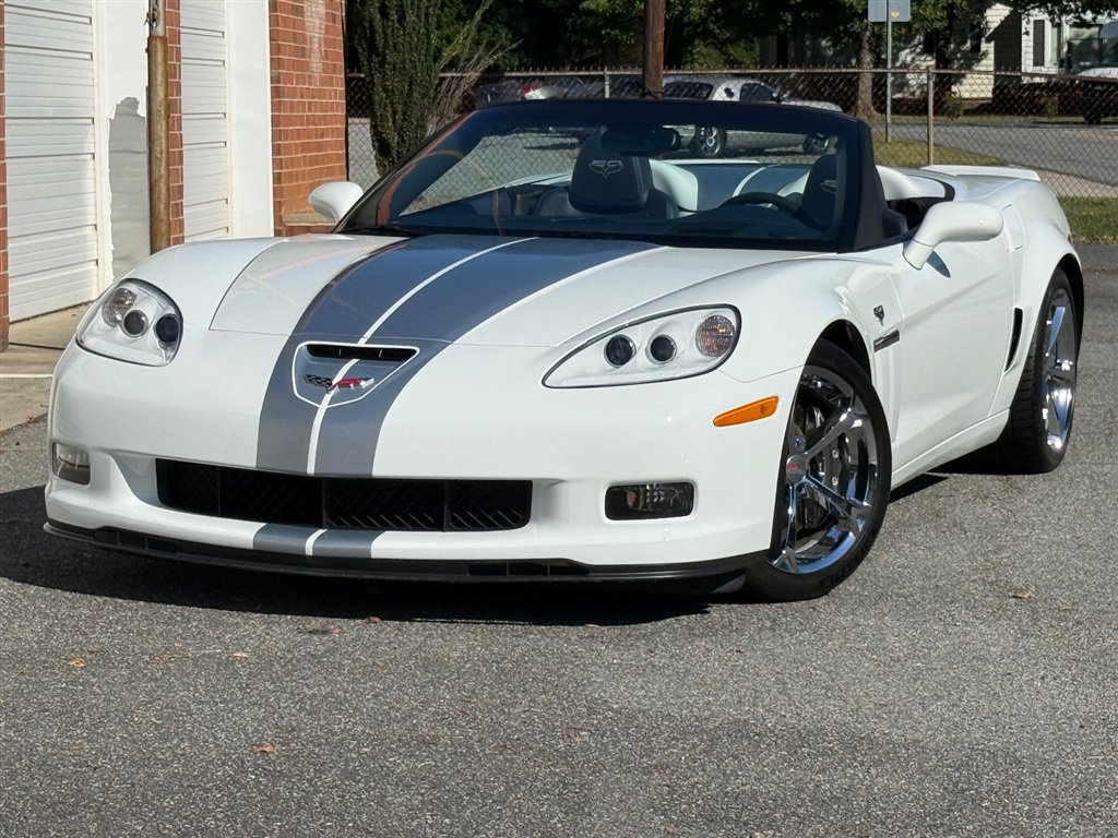 Used 2013 Chevrolet Corvette Grand Sport w/ 4LT Preferred Equipment Group RWD image 13