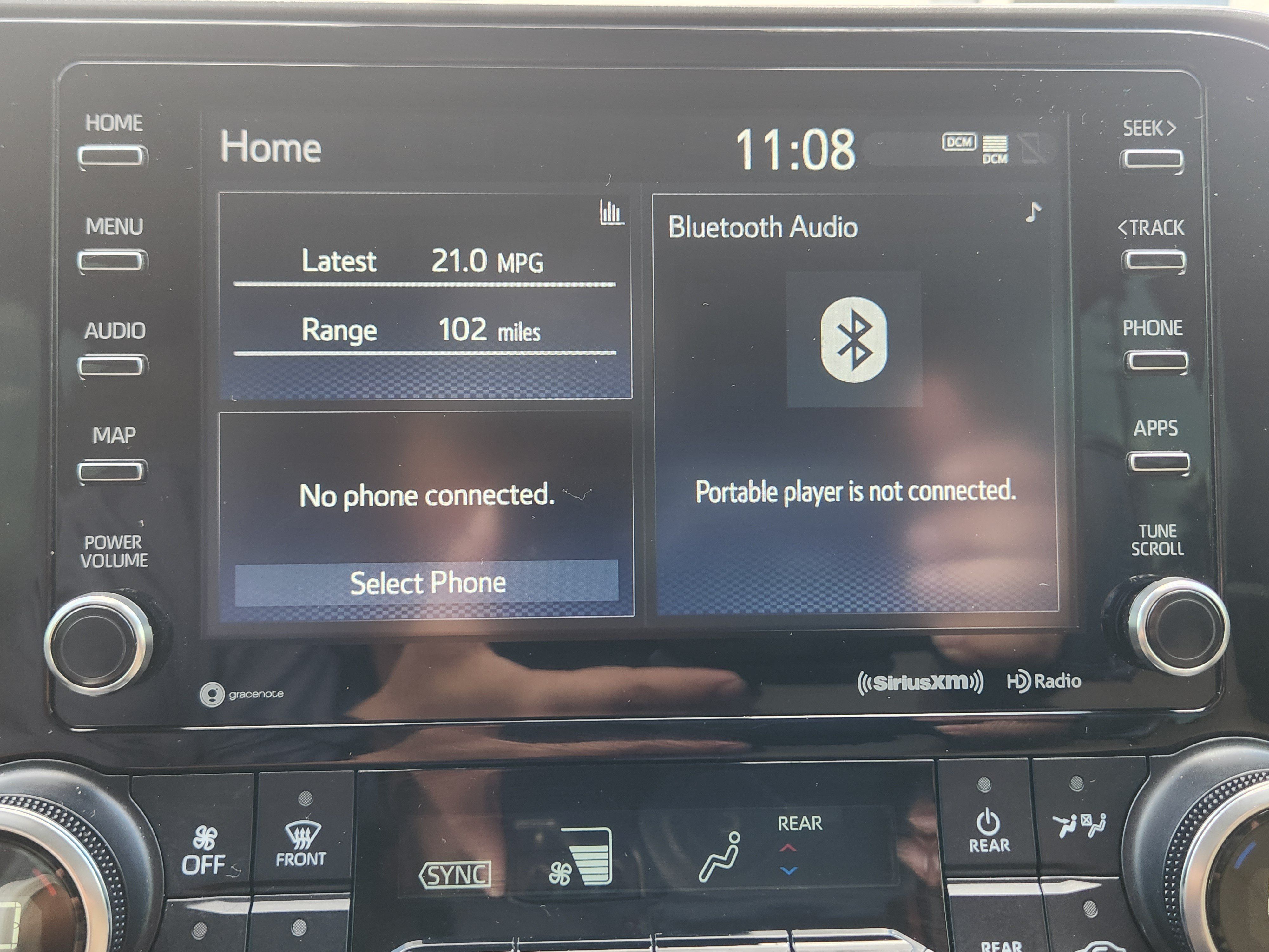 Used 2022 Toyota Highlander XLE FWD image 12