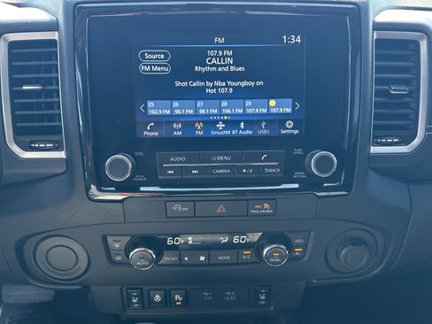 Used 2024 Nissan Frontier SV w/ SV Convenience Package image 29