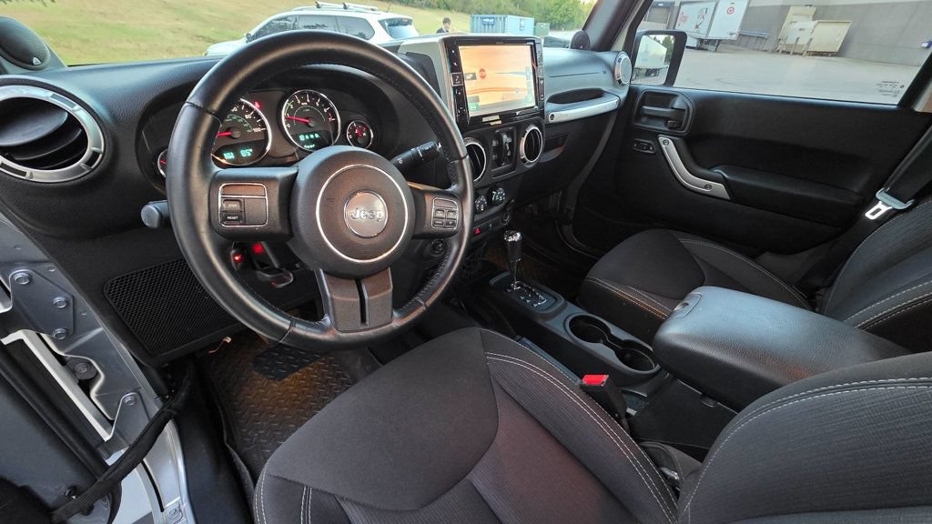 Used 2014 Jeep Wrangler Unlimited Sahara AWD/4WD image 19