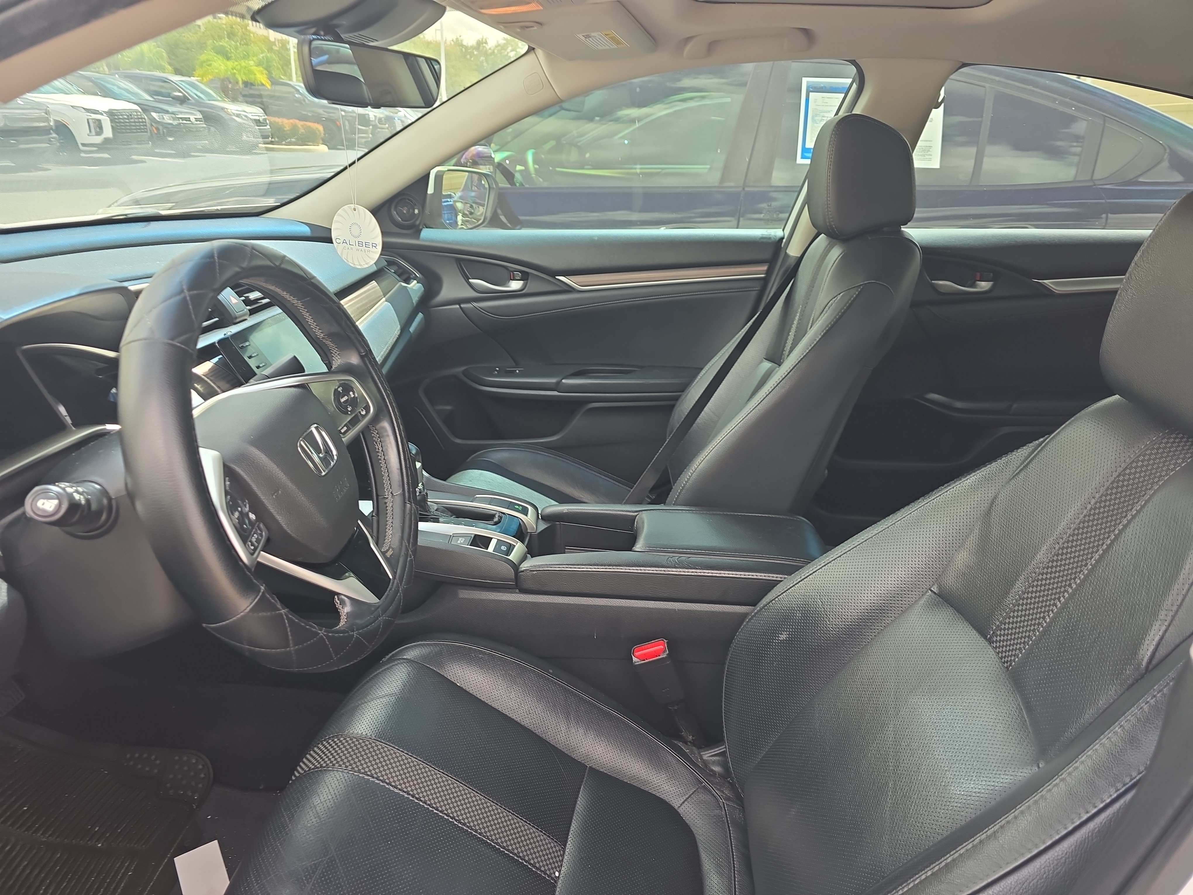 Used 2020 Honda Civic EX-L image 4