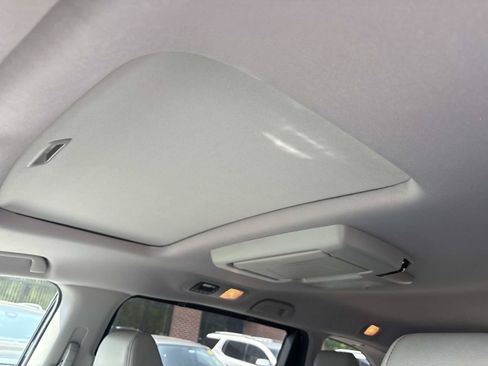 Used 2019 Honda Odyssey Touring image 18