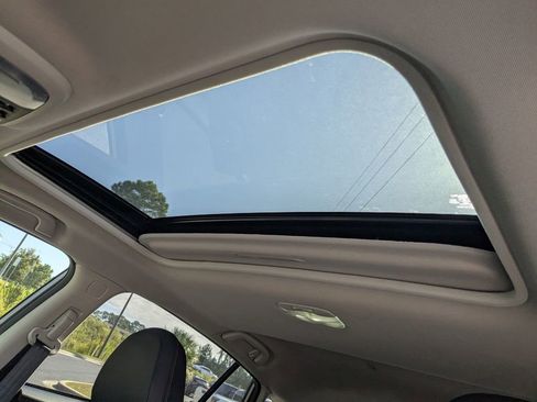 Used 2023 Subaru Crosstrek 2.5i Limited image 18