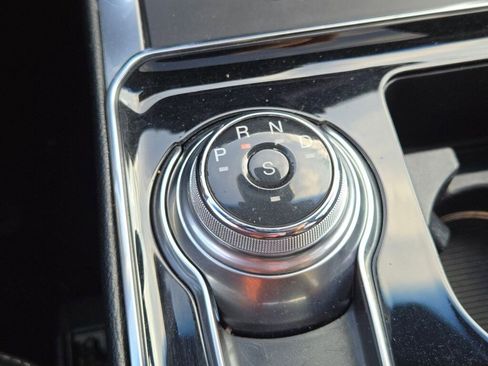 Used 2019 Ford Edge ST w/ Convenience Package image 28