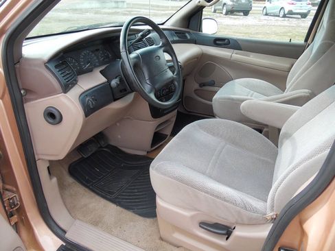 Used 1995 Ford Windstar LX FWD image 31