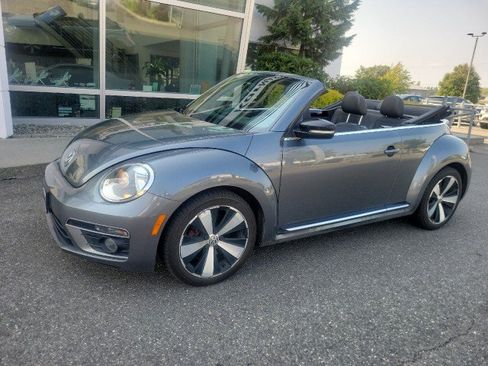 Used 2013 Volkswagen Beetle 2.0T FWD image 1