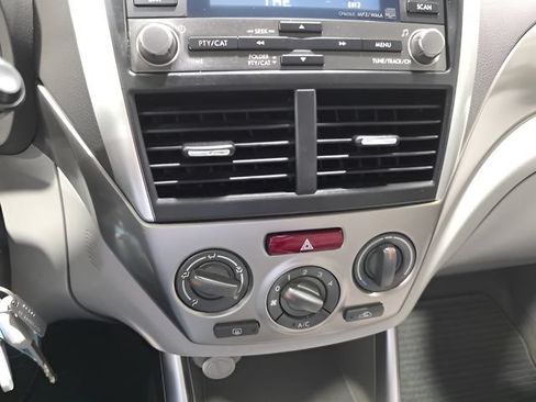 Used 2010 Subaru Forester 2.5X AWD/4WD image 22