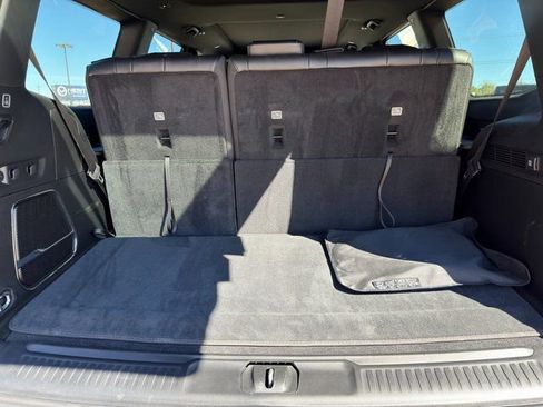 New 2024 Jeep Wagoneer 2WD w/ Premium Group I image 25