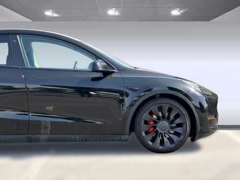 Used 2022 Tesla Model Y Performance AWD/4WD image 33