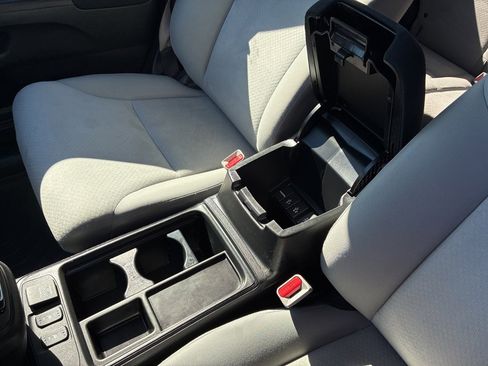Used 2016 Honda CR-V EX image 17