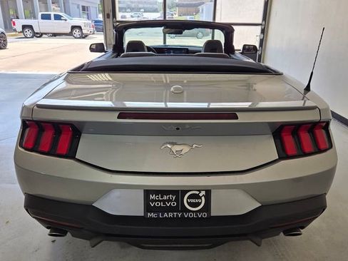 Used 2024 Ford Mustang Premium RWD image 8