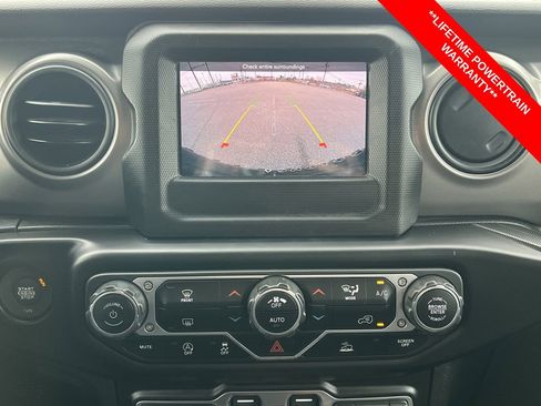 Used 2021 Jeep Wrangler Unlimited Sport image 3