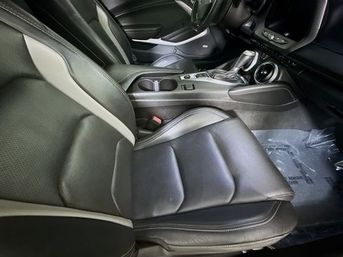 Used 2017 Chevrolet Camaro LT image 25