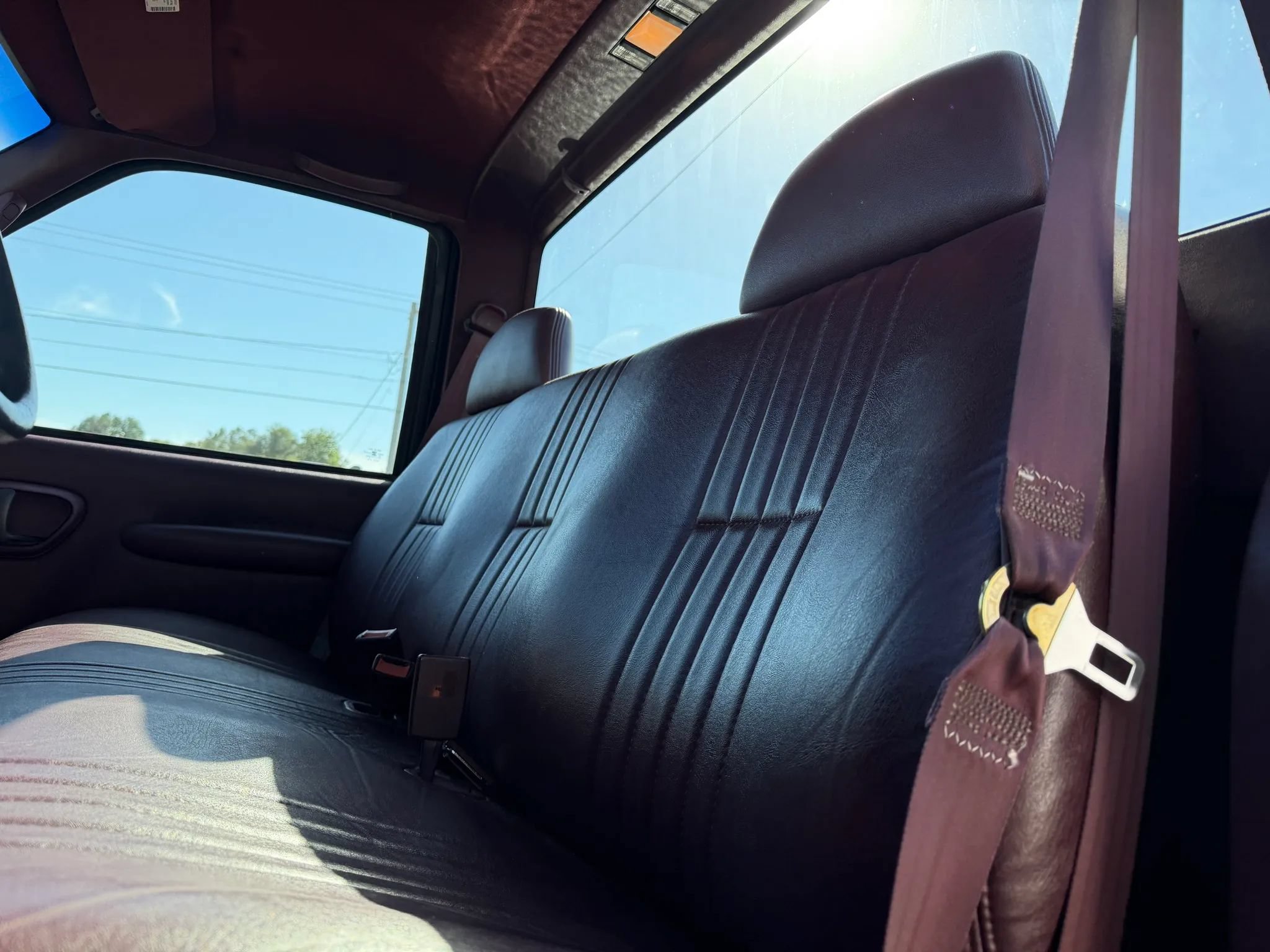 Used 1997 Chevrolet Silverado 1500 4x4 Regular Cab w/ Convenience Pkg image 18
