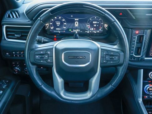 Used 2024 GMC Yukon XL Denali w/ Advanced Technology Package image 38