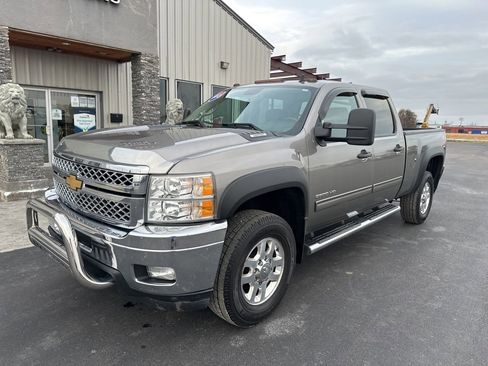 Used 2013 Chevrolet Silverado 2500 LT w/ Interior Plus Package image 2