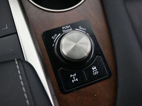 Used 2022 Lexus RX 350L Premium w/ Premium Package AWD/4WD image 16