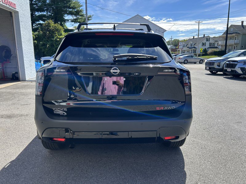 Used 2026 Nissan Kicks SR w/ Cold Weather Package AWD/4WD image 6