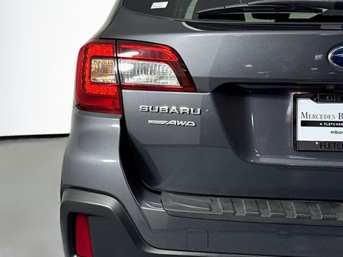 Used 2019 Subaru Outback 2.5i Limited w/ Popular Package #2 image 14