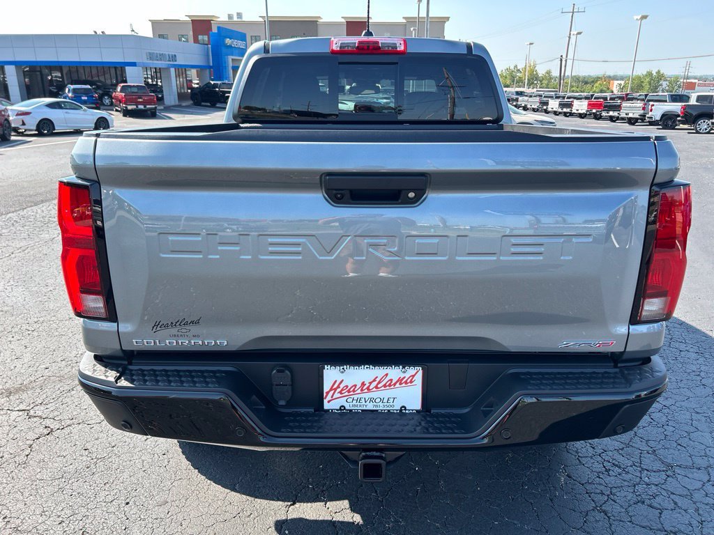 New 2026 Chevrolet Colorado ZR2 w/ Technology Package AWD/4WD image 6