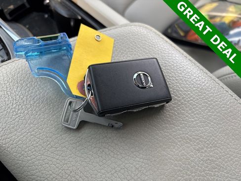 Used 2020 Volvo S60 T5 Momentum image 27