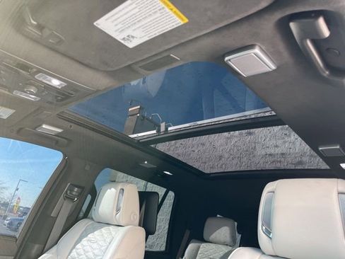 Used 2025 Cadillac Escalade Sport Platinum w/ LPO, ONYX Package image 17