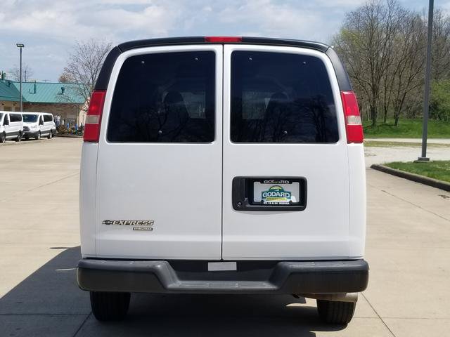 Used 2016 Chevrolet Express 2500 LS RWD image 4