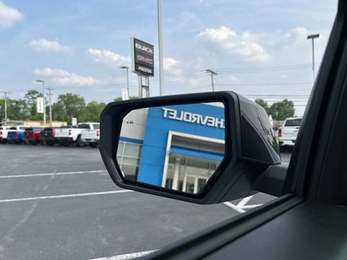 New 2025 GMC Canyon Elevation w/ Convenience Package image 19