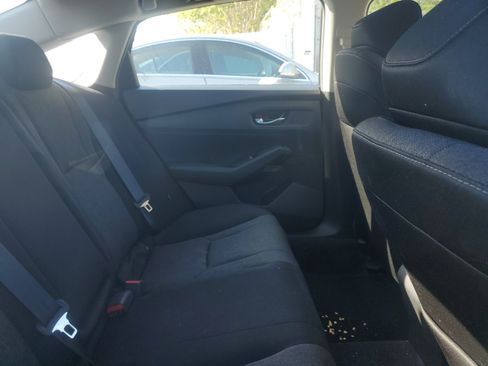 Used 2024 Honda Accord EX image 9